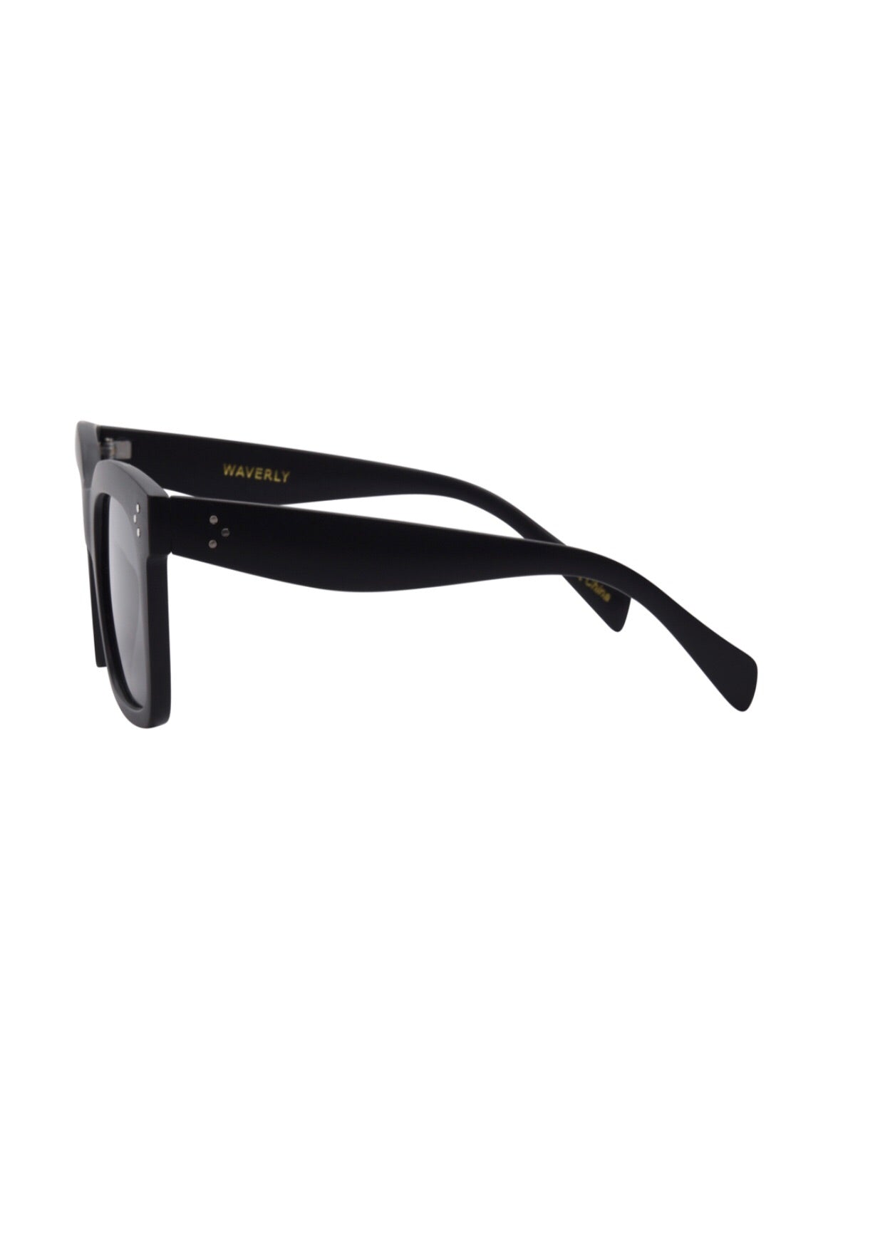 OC Boutique Waverly black sunglasses Isea 3